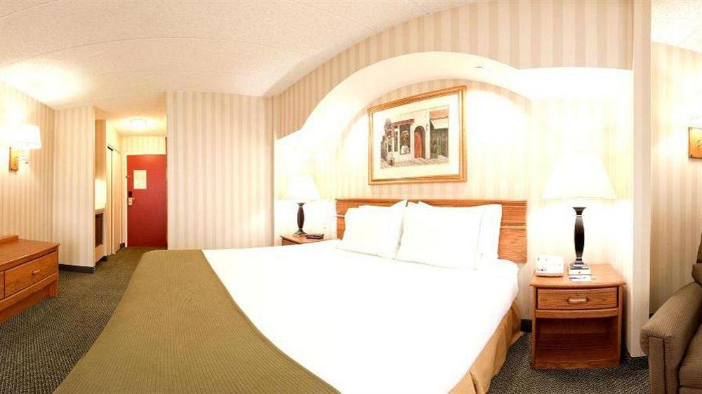 Holiday Inn Express Hotel & Suites Philadelphia - King Of Prussia By Ihg Extérieur photo